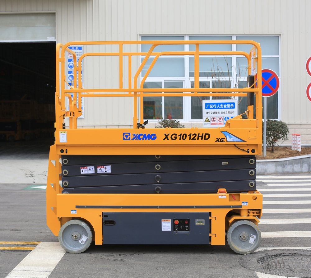 Самоходный ножничный подъемник XCMG XG1012HA